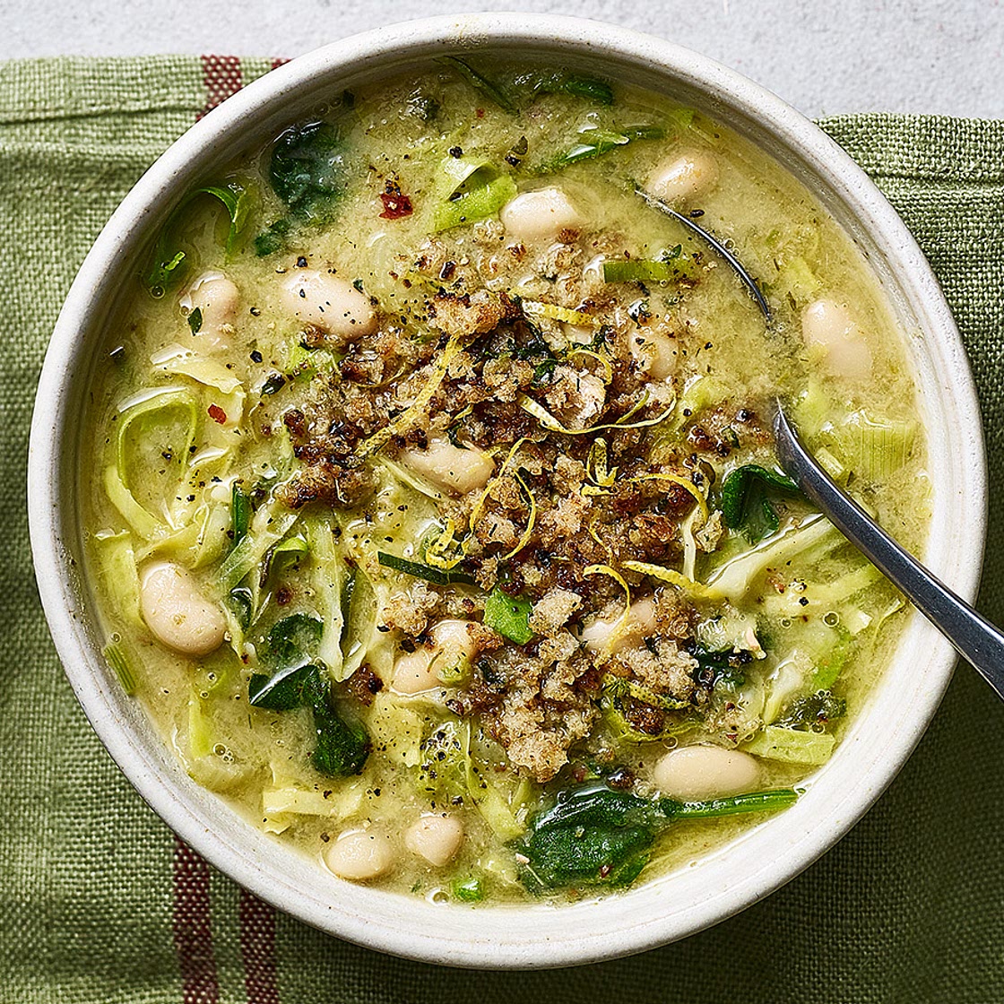White bean and leek soup with garlic breadcrumbs