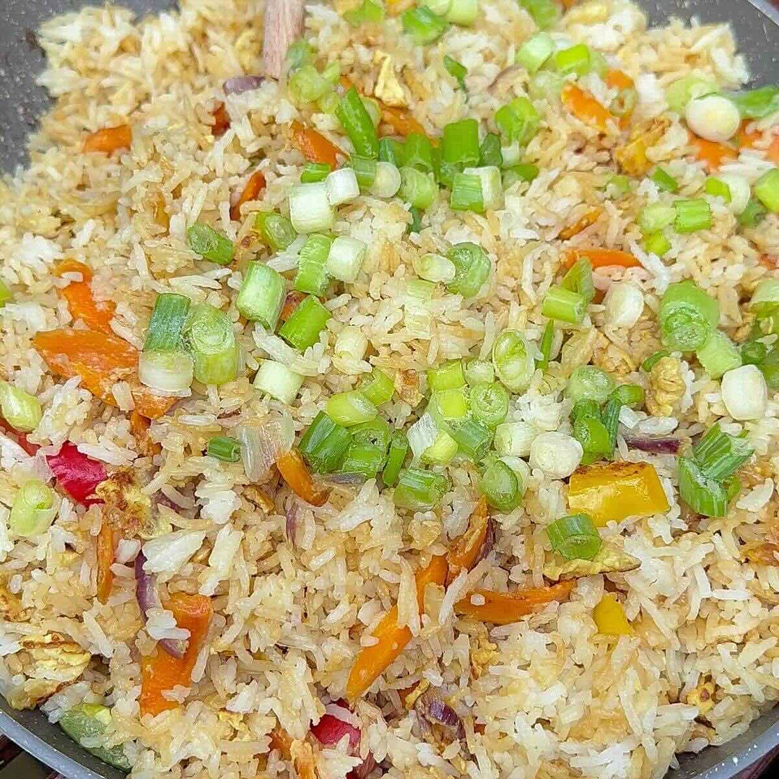 Healthy Fried Rice with Frozen Vegetables (20 Minutes!)