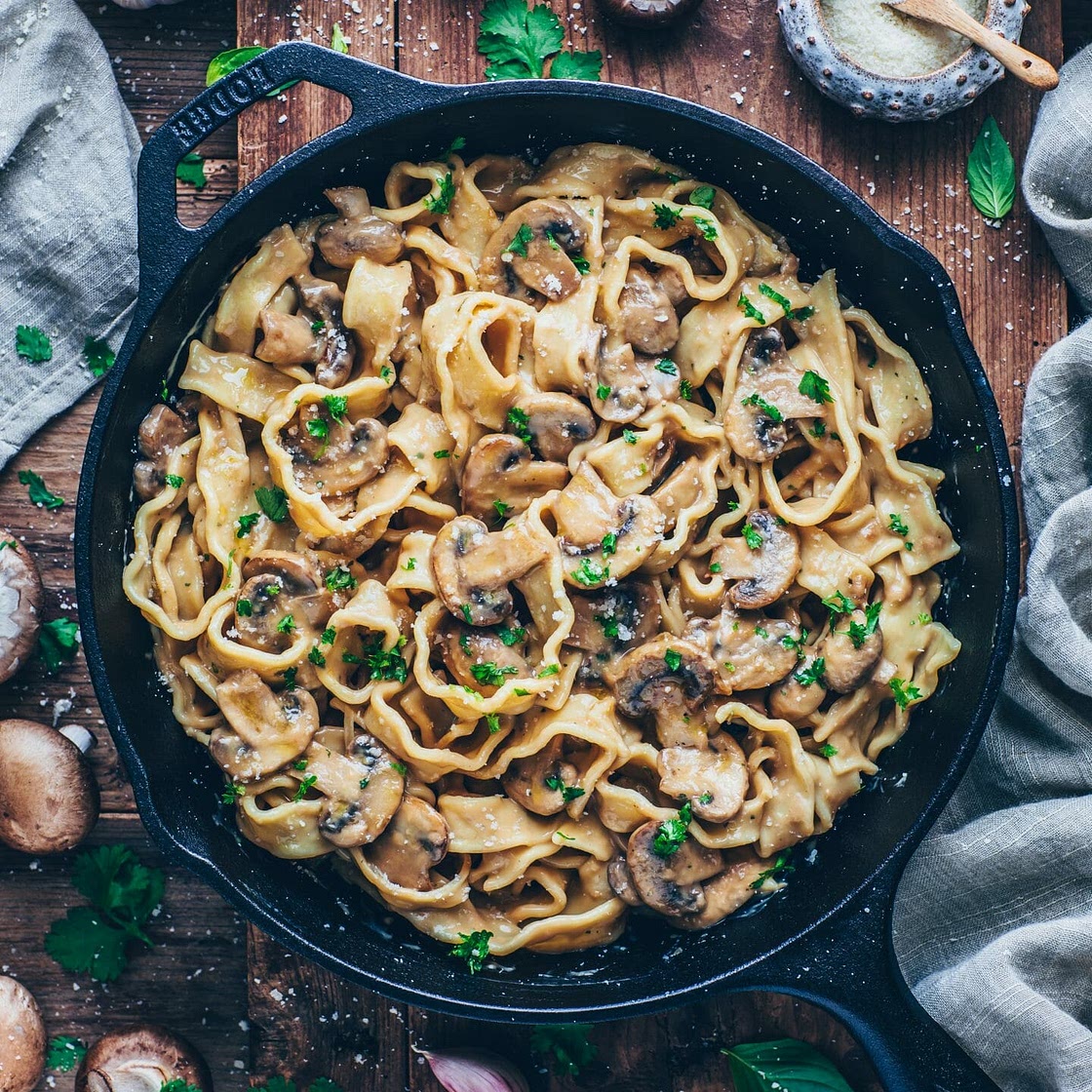 Cremige Champignon-Sauce mit Pasta