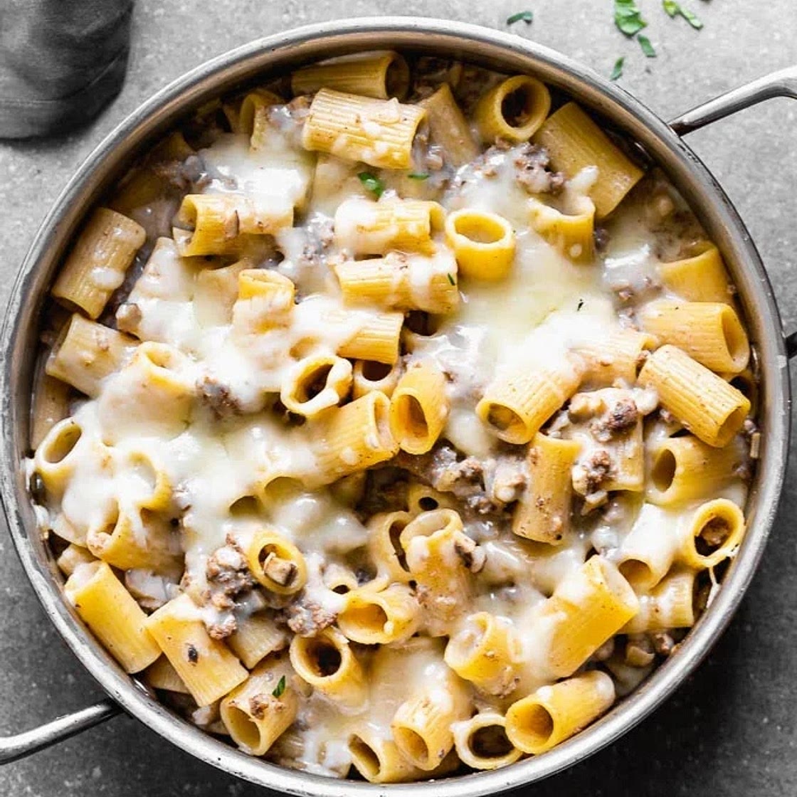 Cheesy Beef Stroganoff Pasta