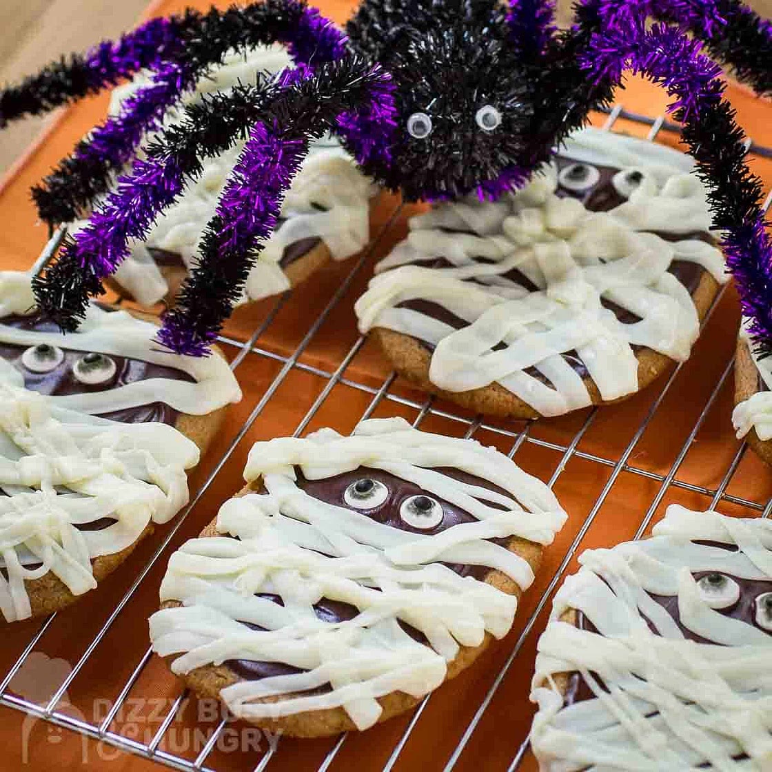 Easy Peanut Butter Mummy Halloween Cookie Recipe