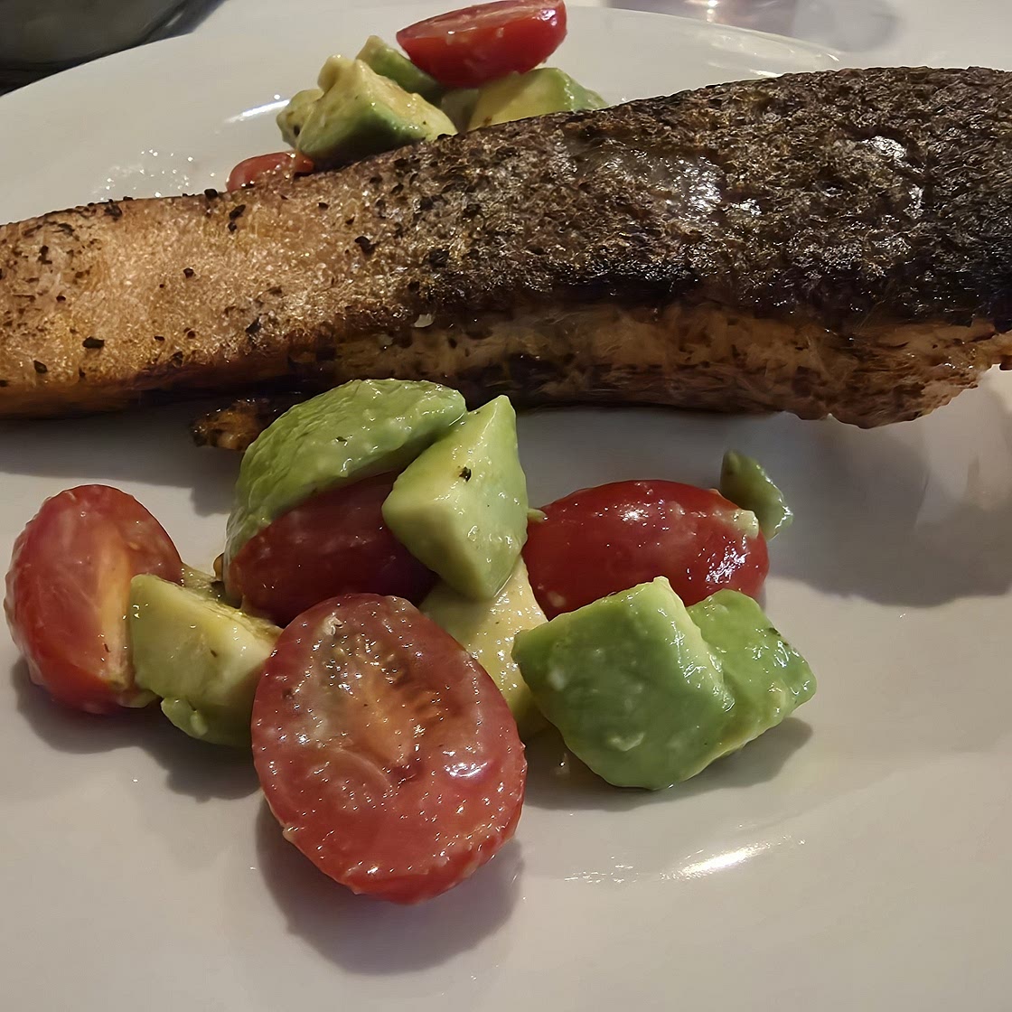 Grilled Salmon with Avocado Salsa (Healthy, Low-Carb, Paleo, Whole30)