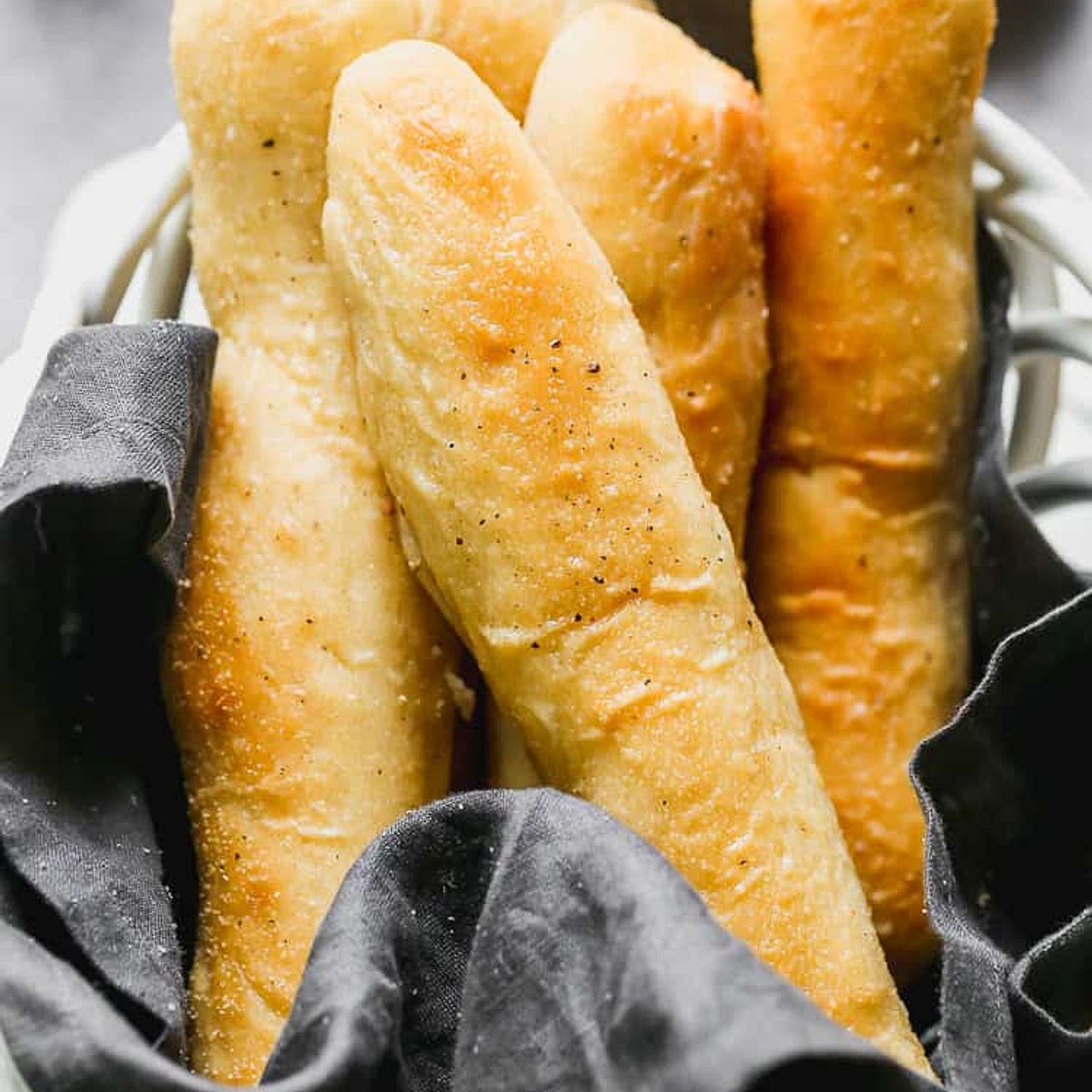 Easy Homemade Breadsticks