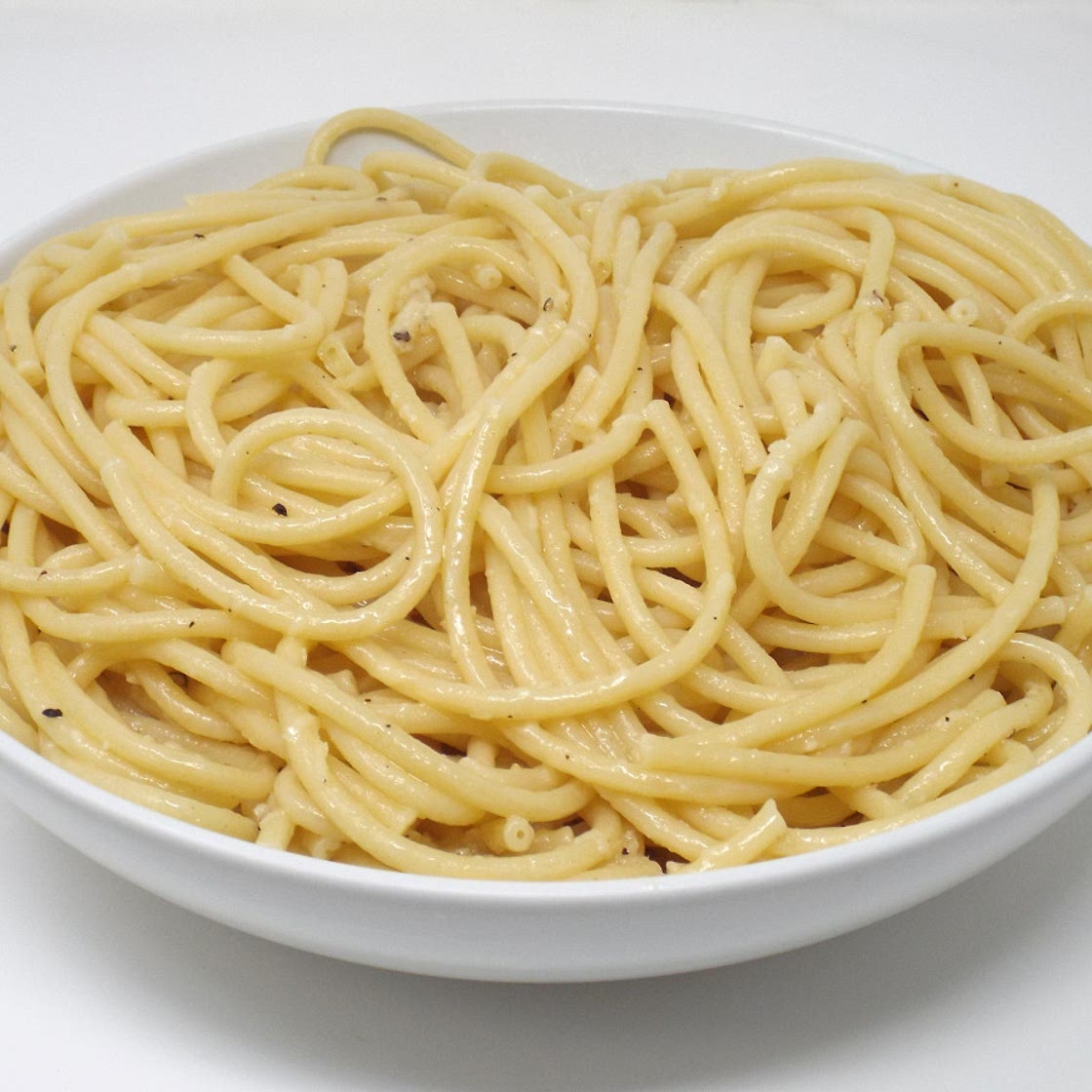 Garlic Butter Bucatini Pasta