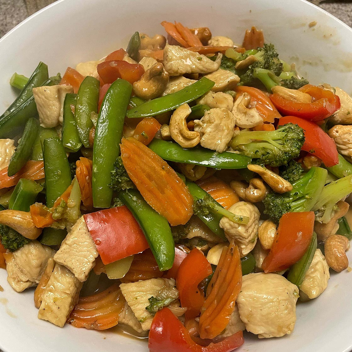 One Skillet Cashew Chicken Stir Fry