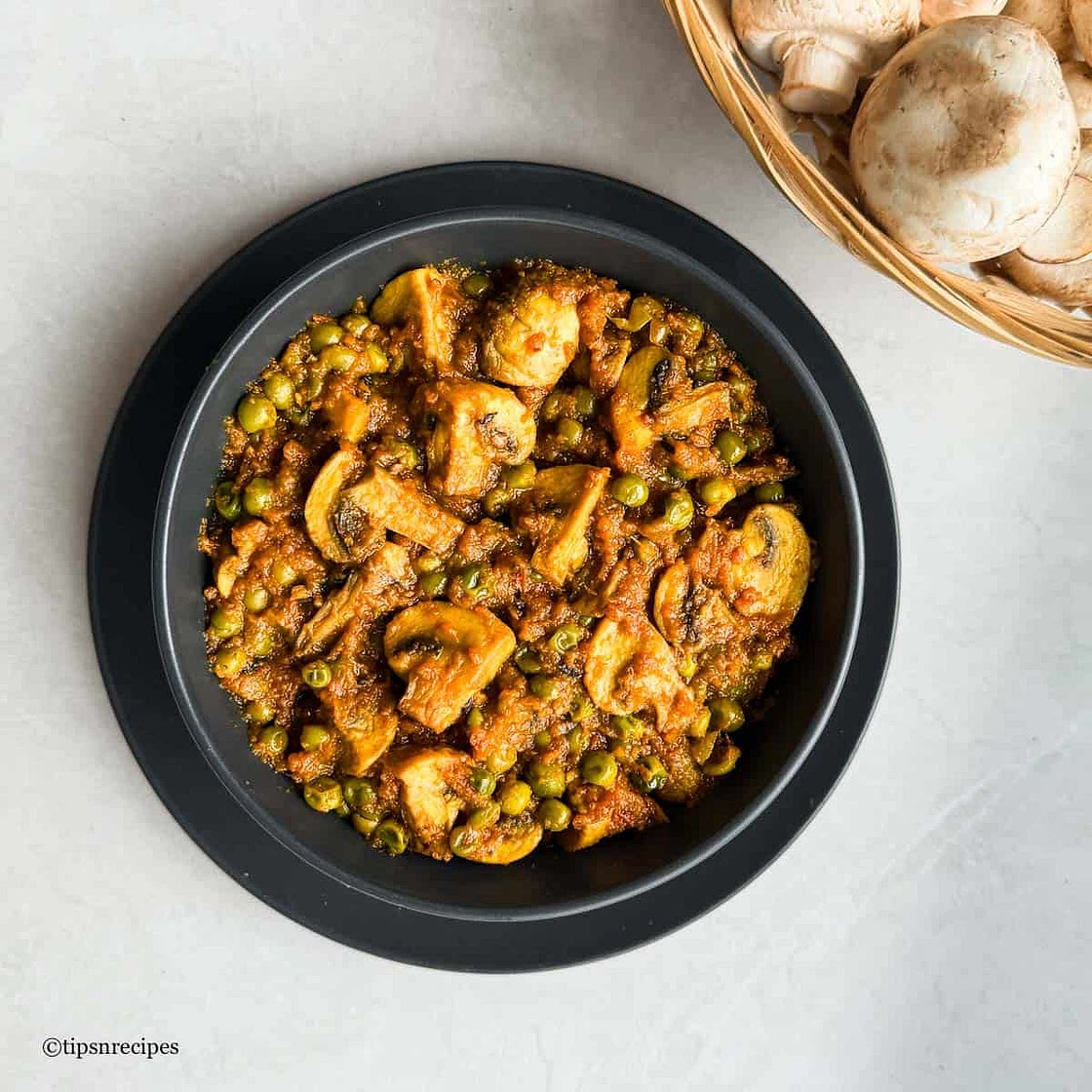 Matar Mushroom Masala