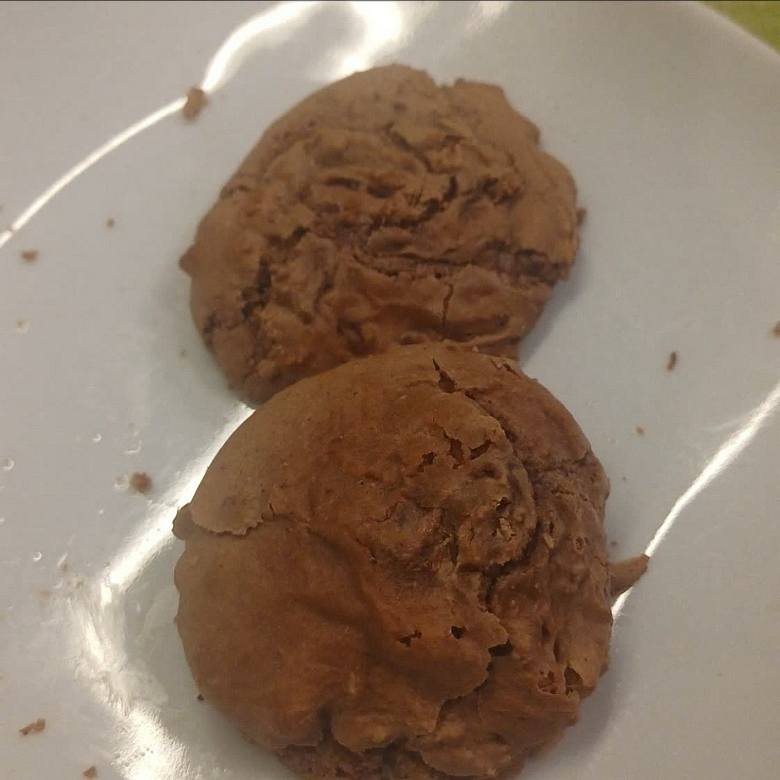 Crackly Chewy Brownie Cookies THIS is the only cookie recipe you’ll ever need. If you’re obsessed with that crackly top from the