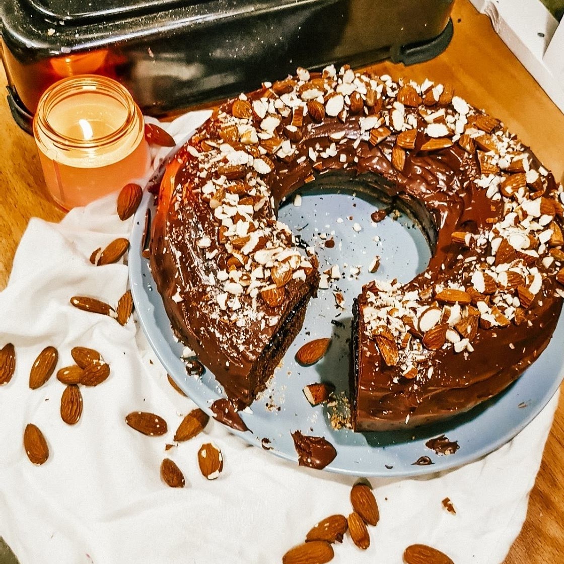 Vegan Gingerbread Cake