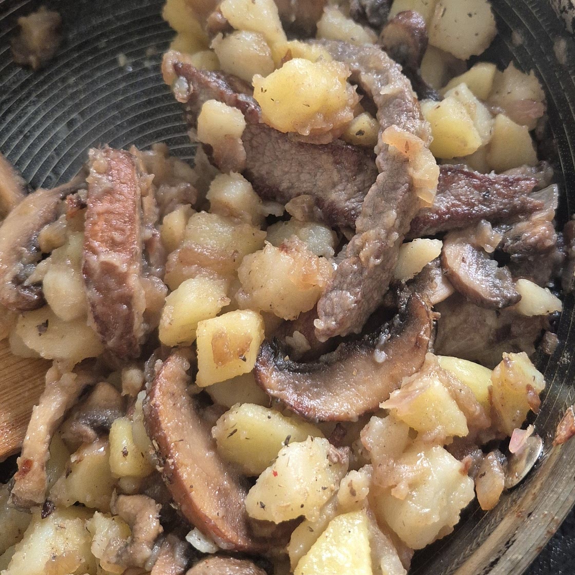 Poêlée salardaise et pièce de bœuf