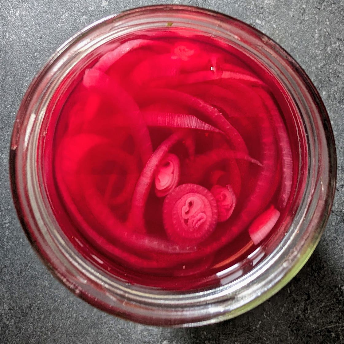 QUICK RED ONION PICKLE