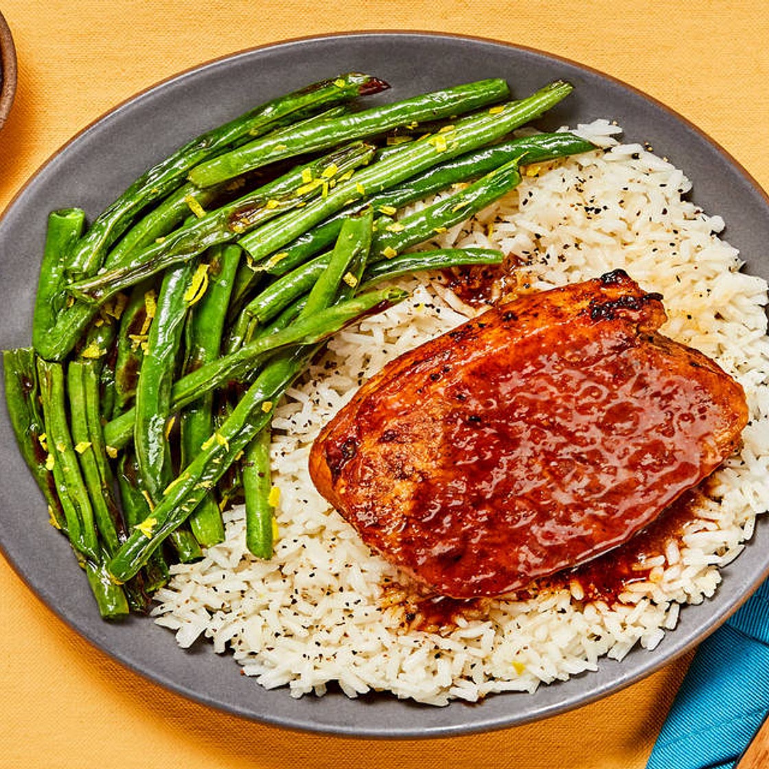 Peachy Keen BBQ-Rubbed Pork Chops with Lemony Green Beans & Garlic Rice