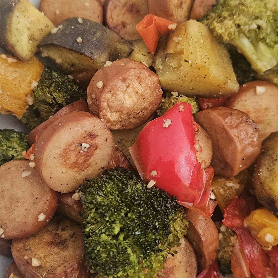 Healthy 20 Minute Sheet Pan Sausage and Veggies