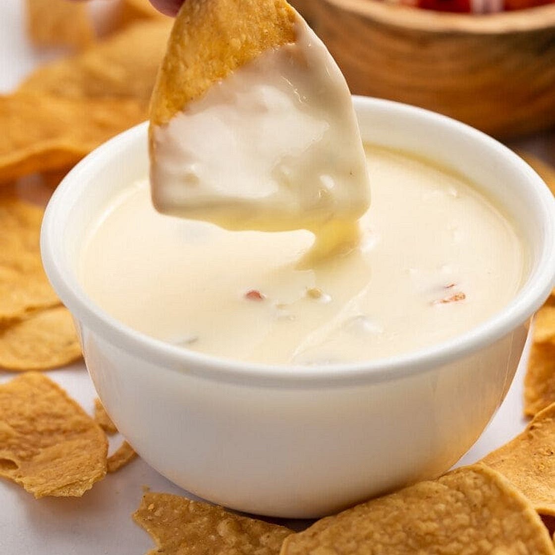 Mexican Restaurant Style Queso