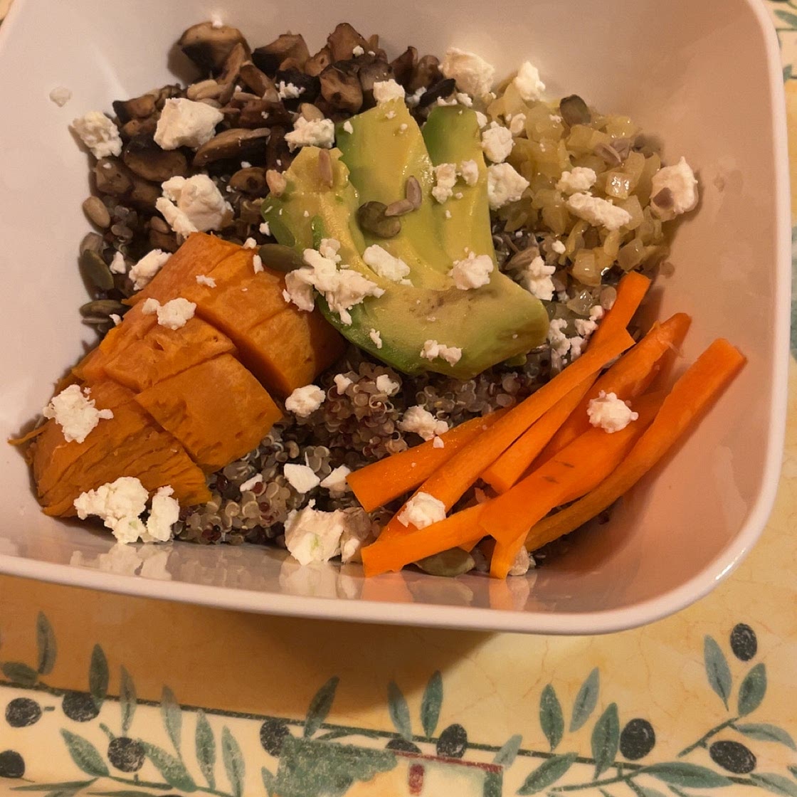 Budha bowl avec sauce Tahini pour maman