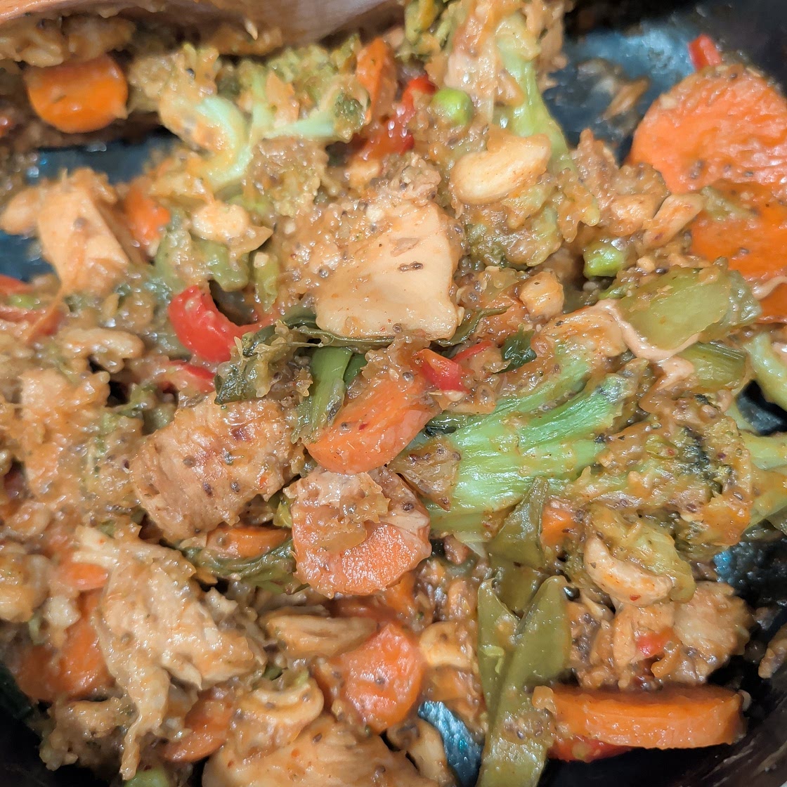 One Skillet Cashew Chicken Stir Fry