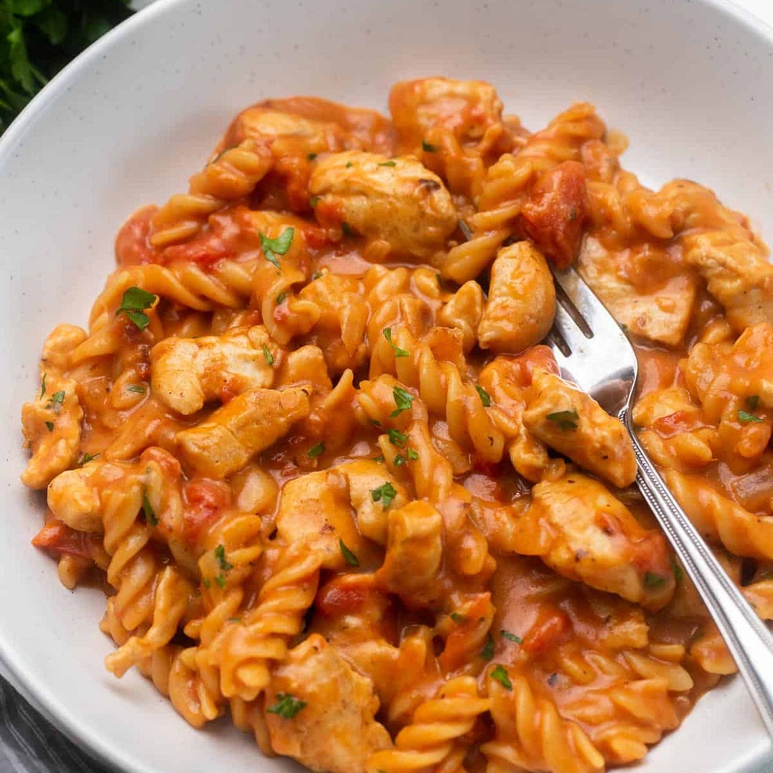 One Pot BBQ Chicken and Bacon Pasta
