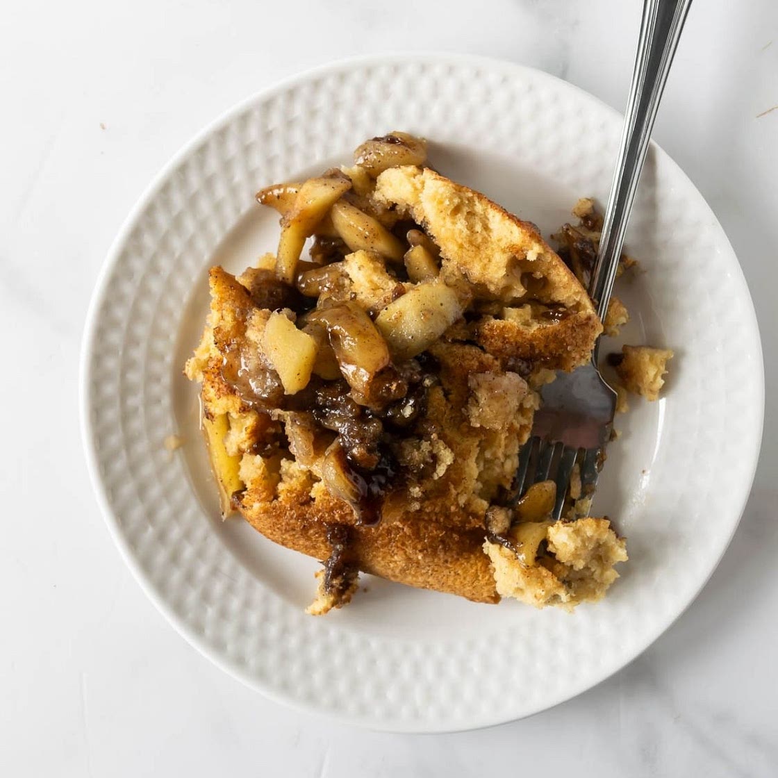 Baked Apple Cinnamon Pancake Skillet