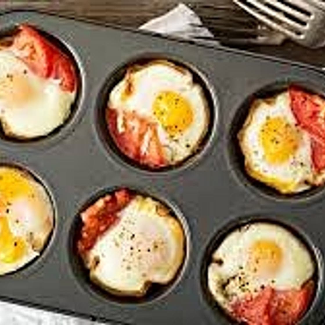 Speck-Eier aus der Muffinform