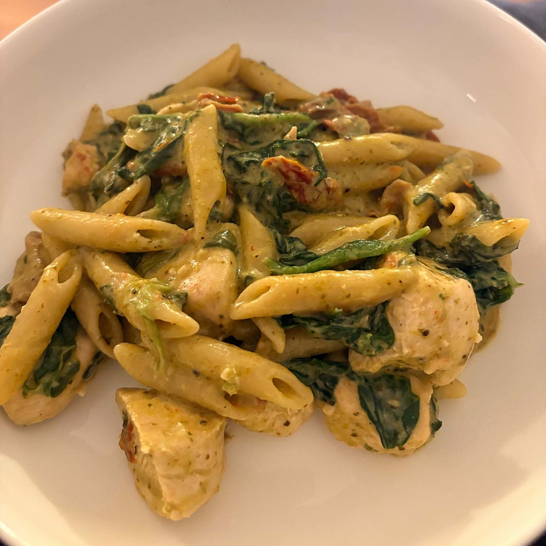 One Pot Creamy Pesto Chicken Pasta