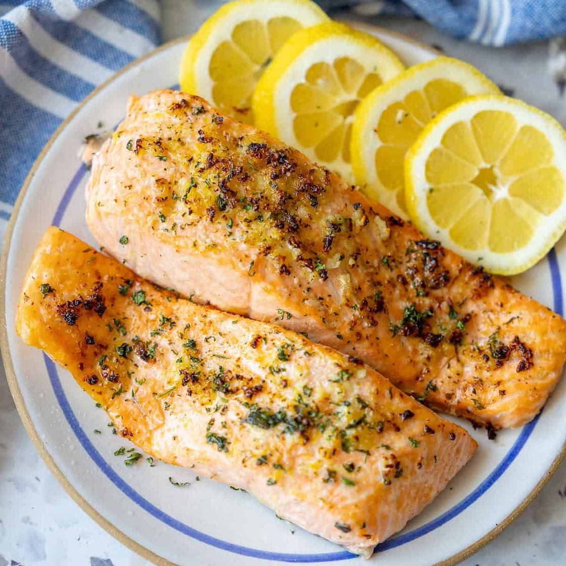 Easy Air Fryer Lemon Salmon