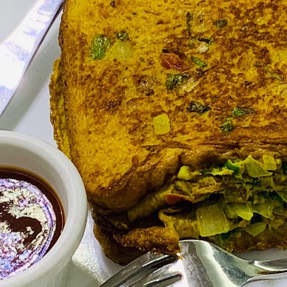 एग ऑमलेट सैंडविच (egg omelette sandwich recipe in hindi)