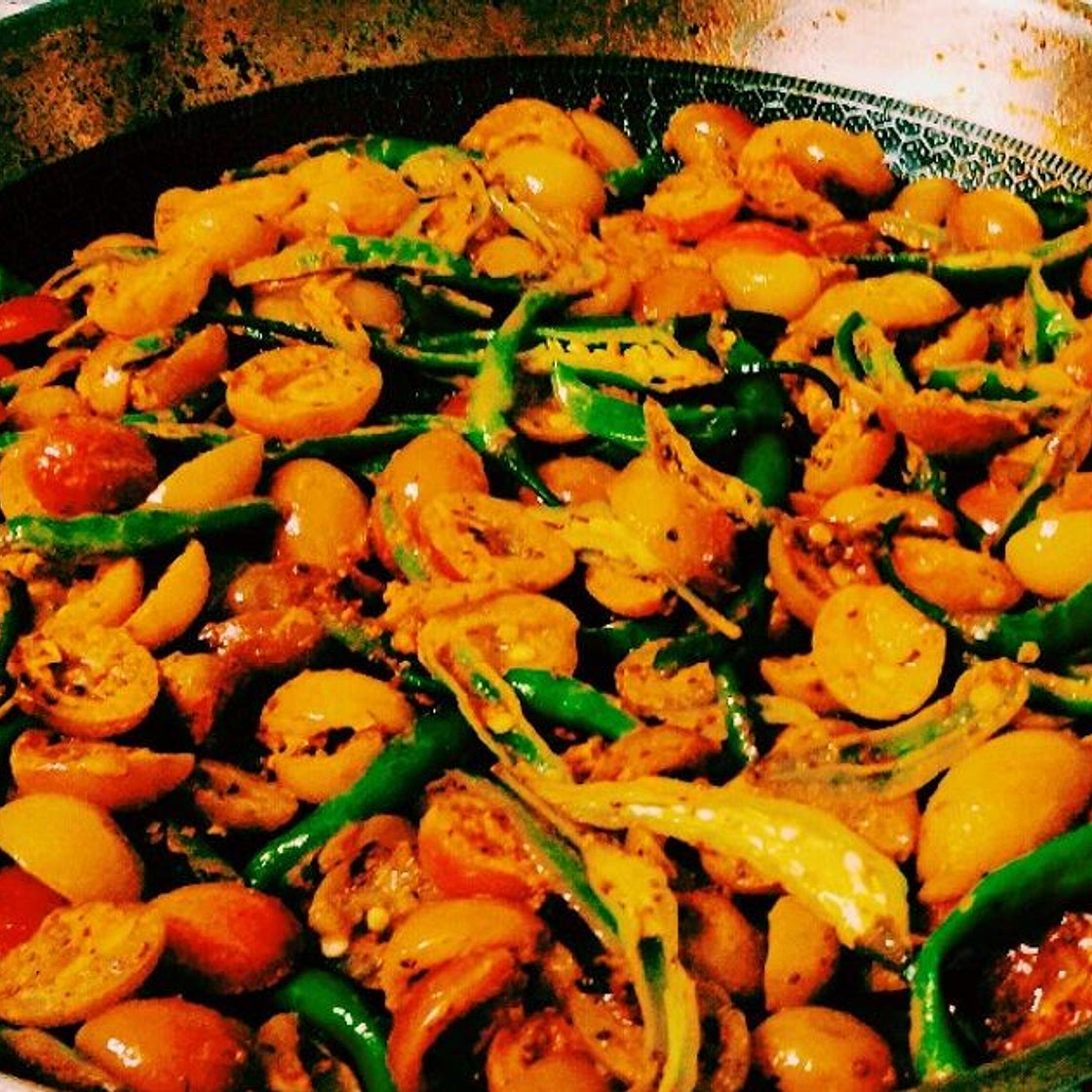 करोंदे मिर्ची का अचार (Karonde mirchi ka achar recipe in hindi)