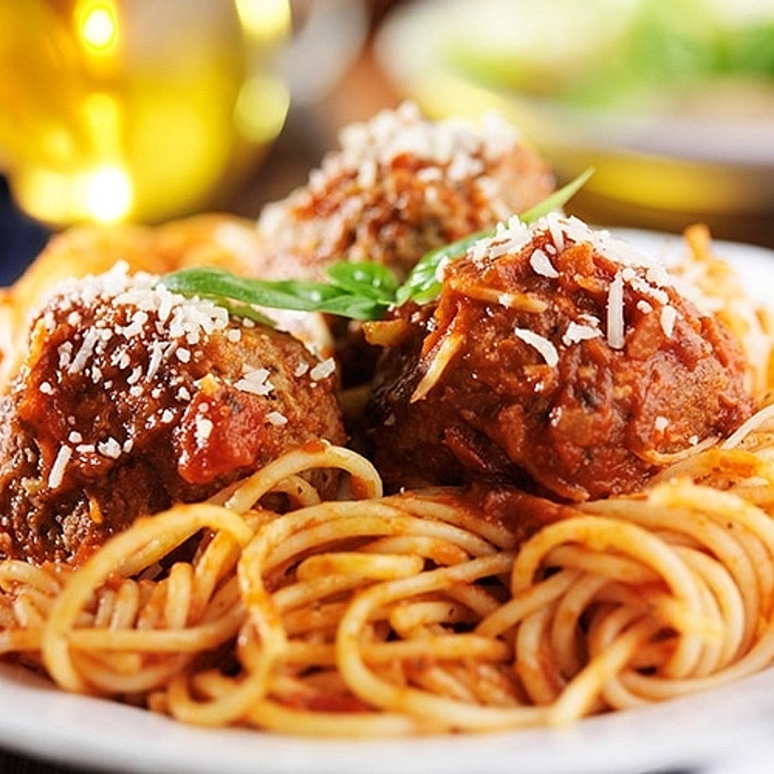 Spaghetti con albóndigas