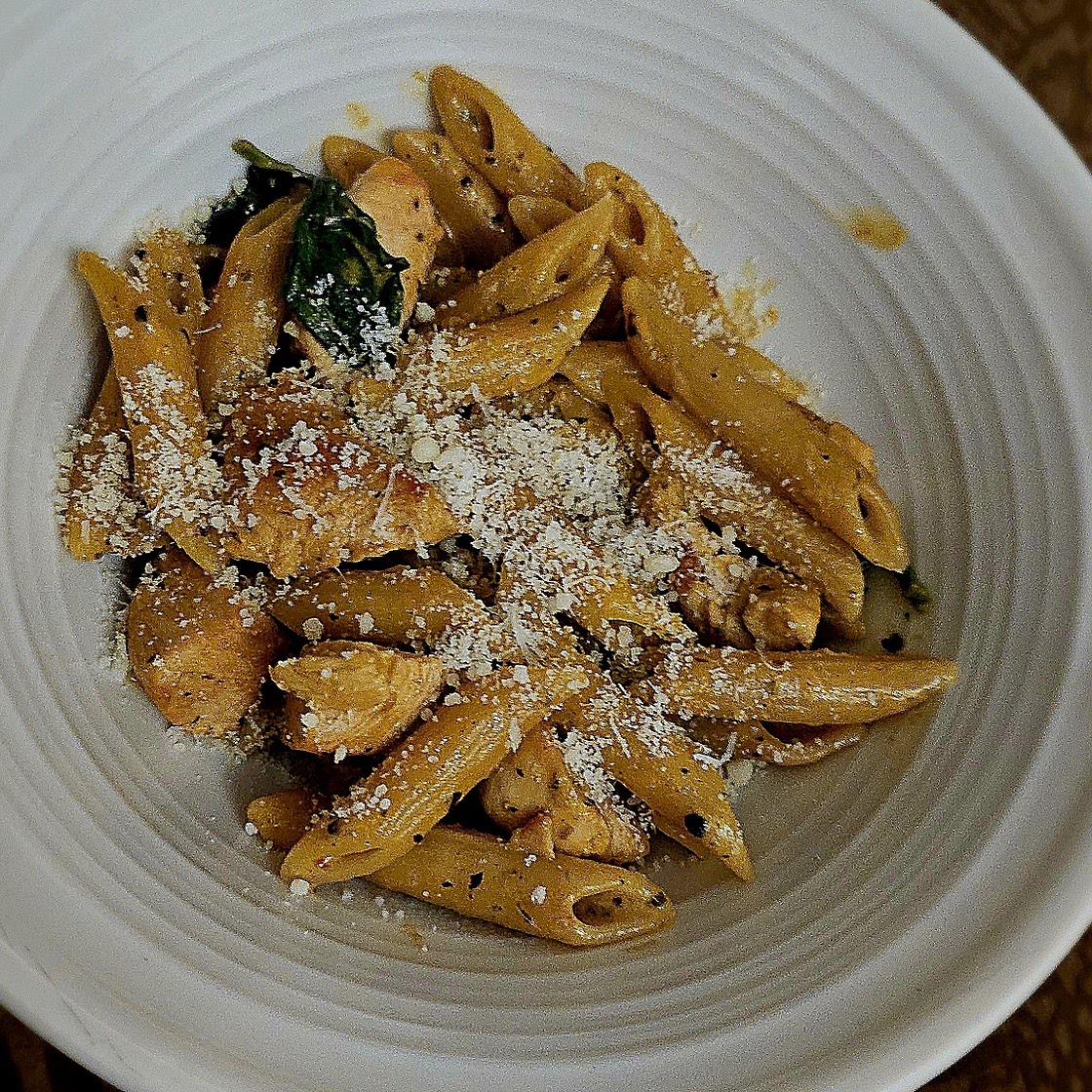 One Pot Creamy Pesto Chicken Pasta