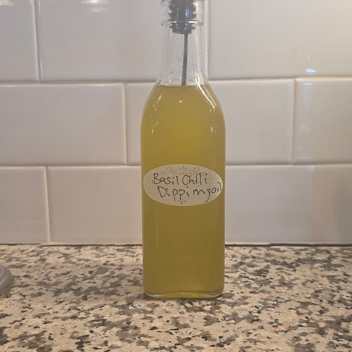 Chili Basil Dipping Oil