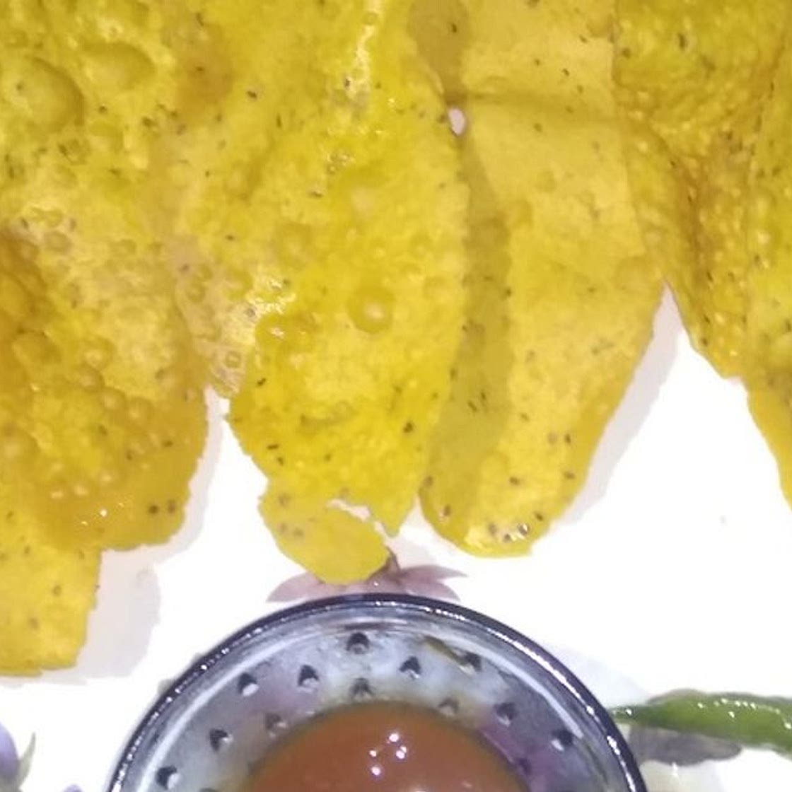 गुजराती फाफड़ा (gujarati fafda recipe in Hindi)