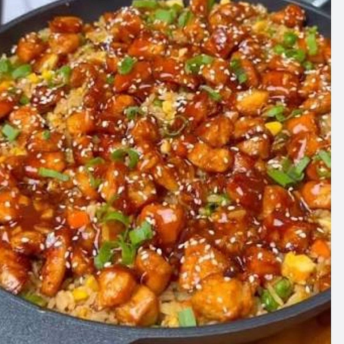 Honig Hühnchen mit Egg Fried Rice