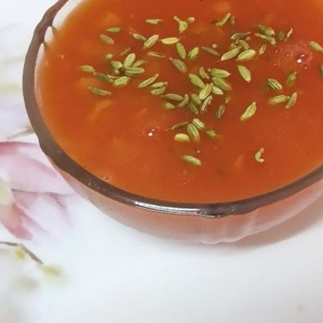 टमाटर सौंफ का सूप (Tomato Saunf Soup Recipe In Hindi)