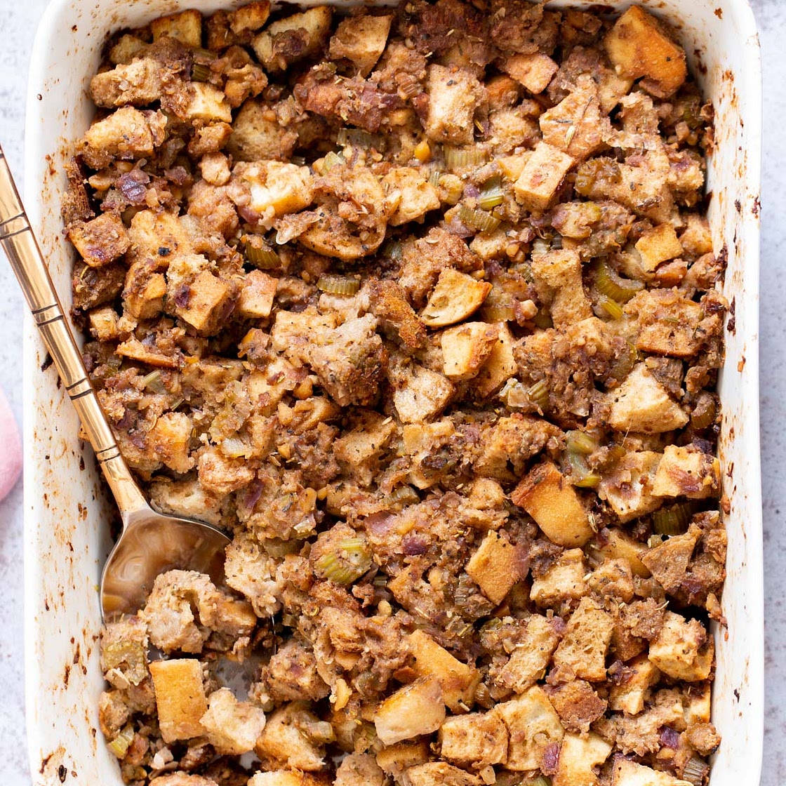 Easy Vegan Stuffing With Sausage Crumbles
