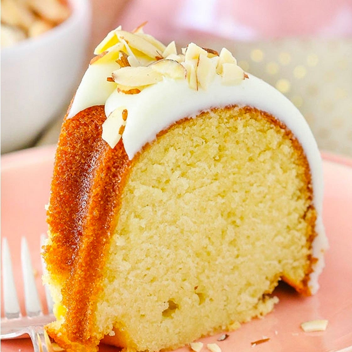 D'licious Amaretto Cake