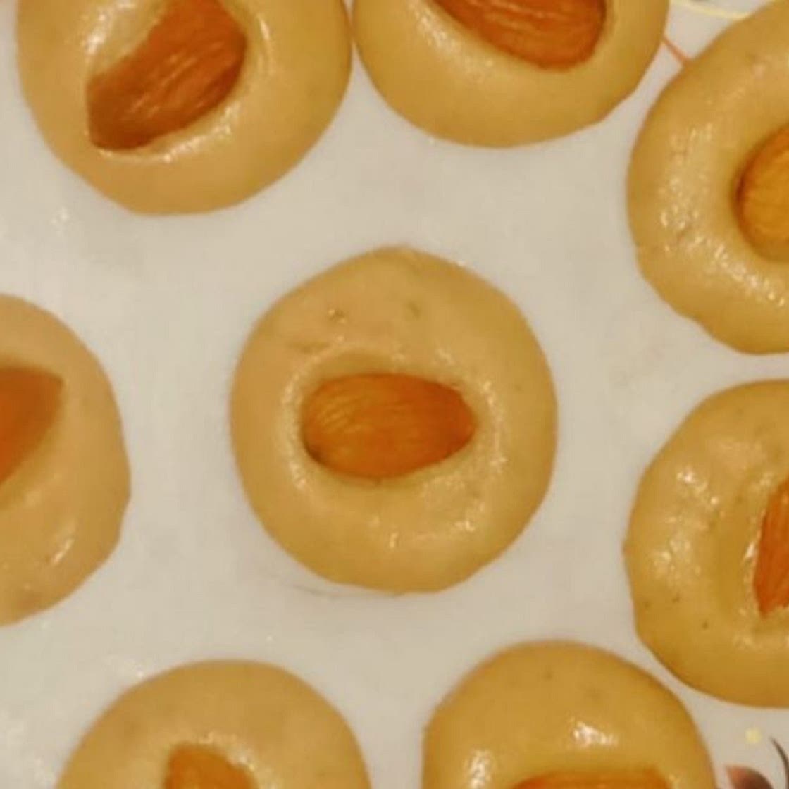 इंस्टेंट पेंडा (Instant Peda recipe in Hindi)