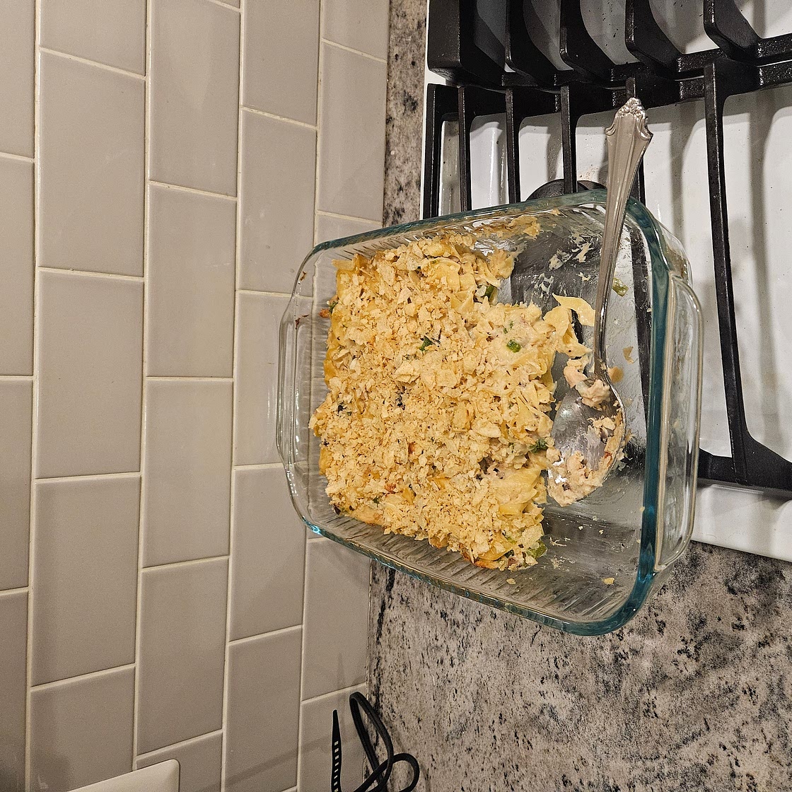 Tuna noodle casserole (1950s, doctored)