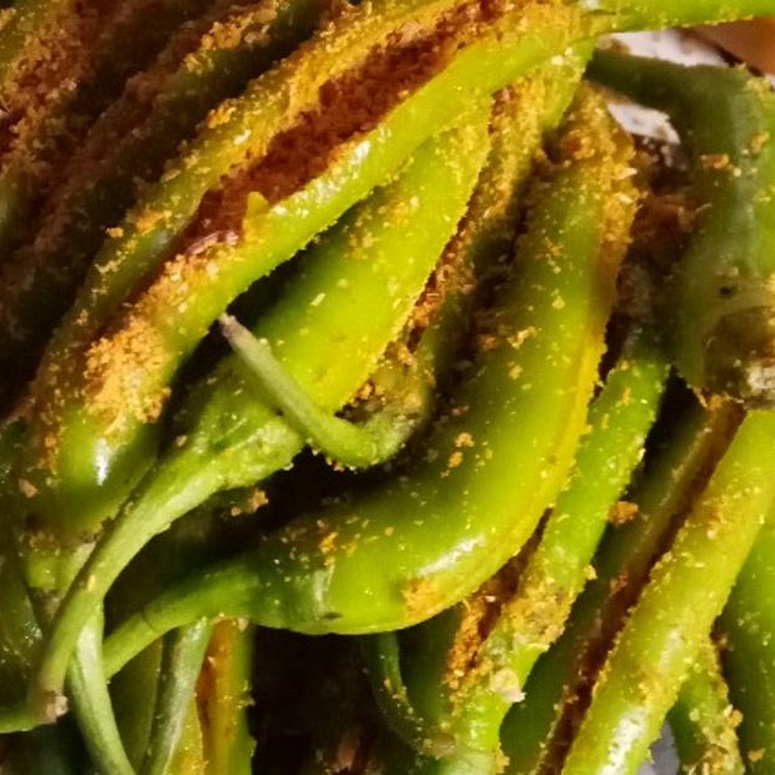 हरे मिर्च का अचार (hare mirch ka achar recipe in Hindi)