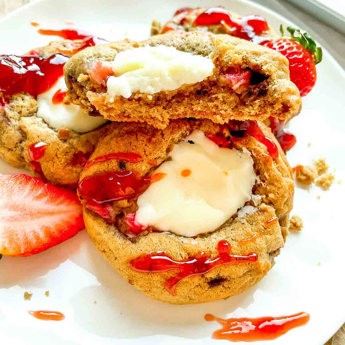 Strawberry Cheesecake Cookies