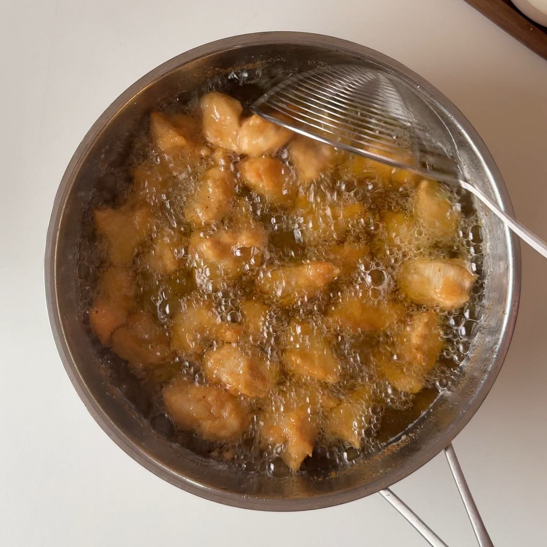 KOREAN FRIED CHICKEN WITH DIPPING SAUCE