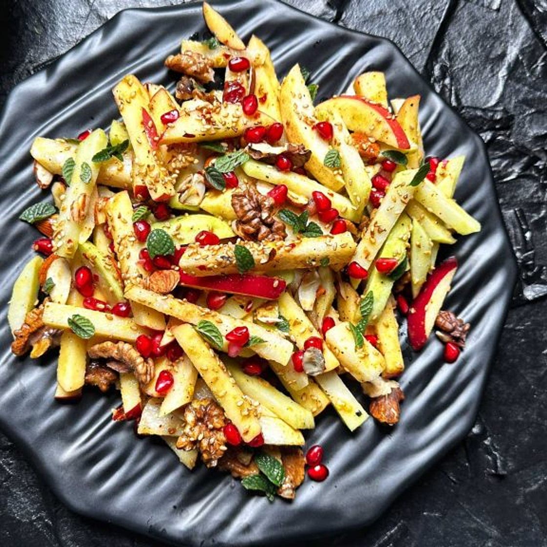 Crunchy Kohlrabi Slaw