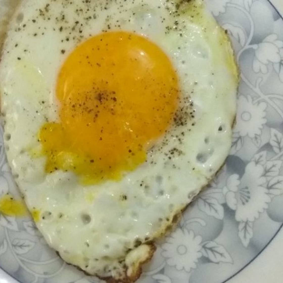 हॉफ फ्राई एग (half fry egg recipe in Hindi)
