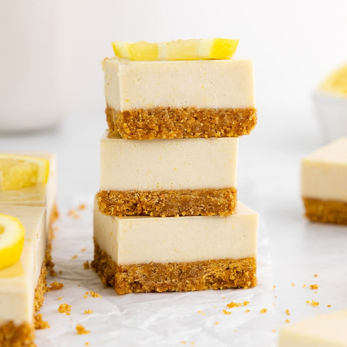 No-Bake Lemon Cheesecake Bars