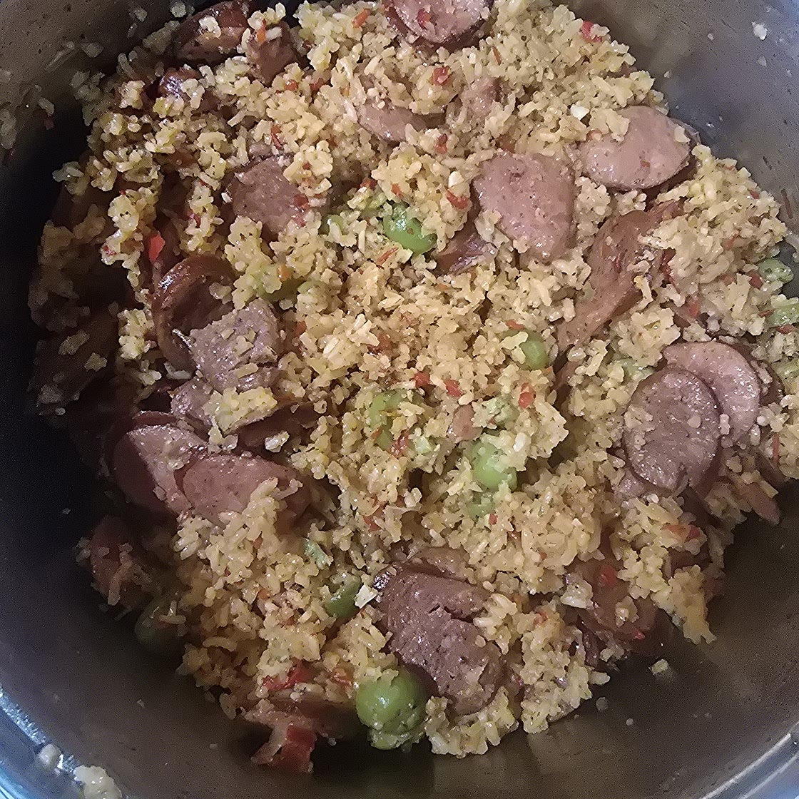 Locrio de Longaniza [Video+Recipe] Rice with Dominican Sausage
