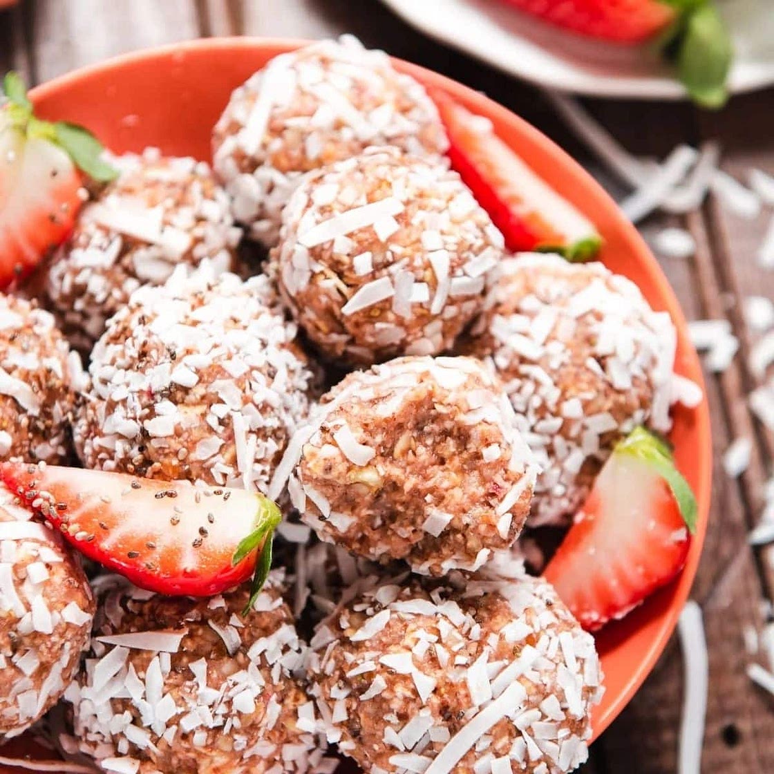 No Bake Strawberry Almond Energy Balls