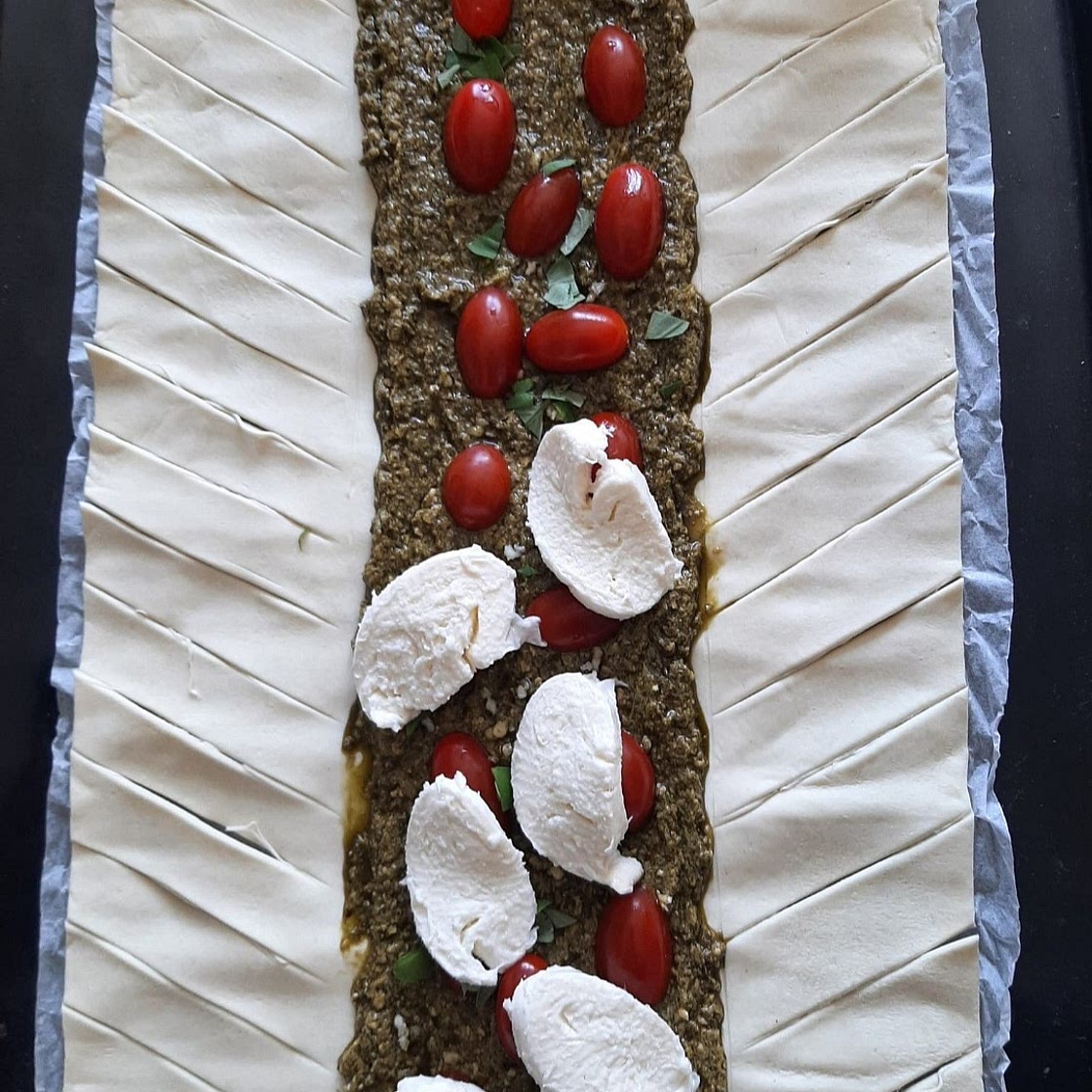 Blätterteig Pesto Zopf