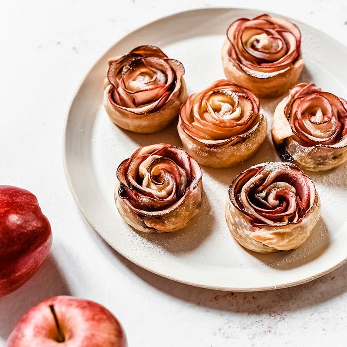 Roses de pomme feuilletées