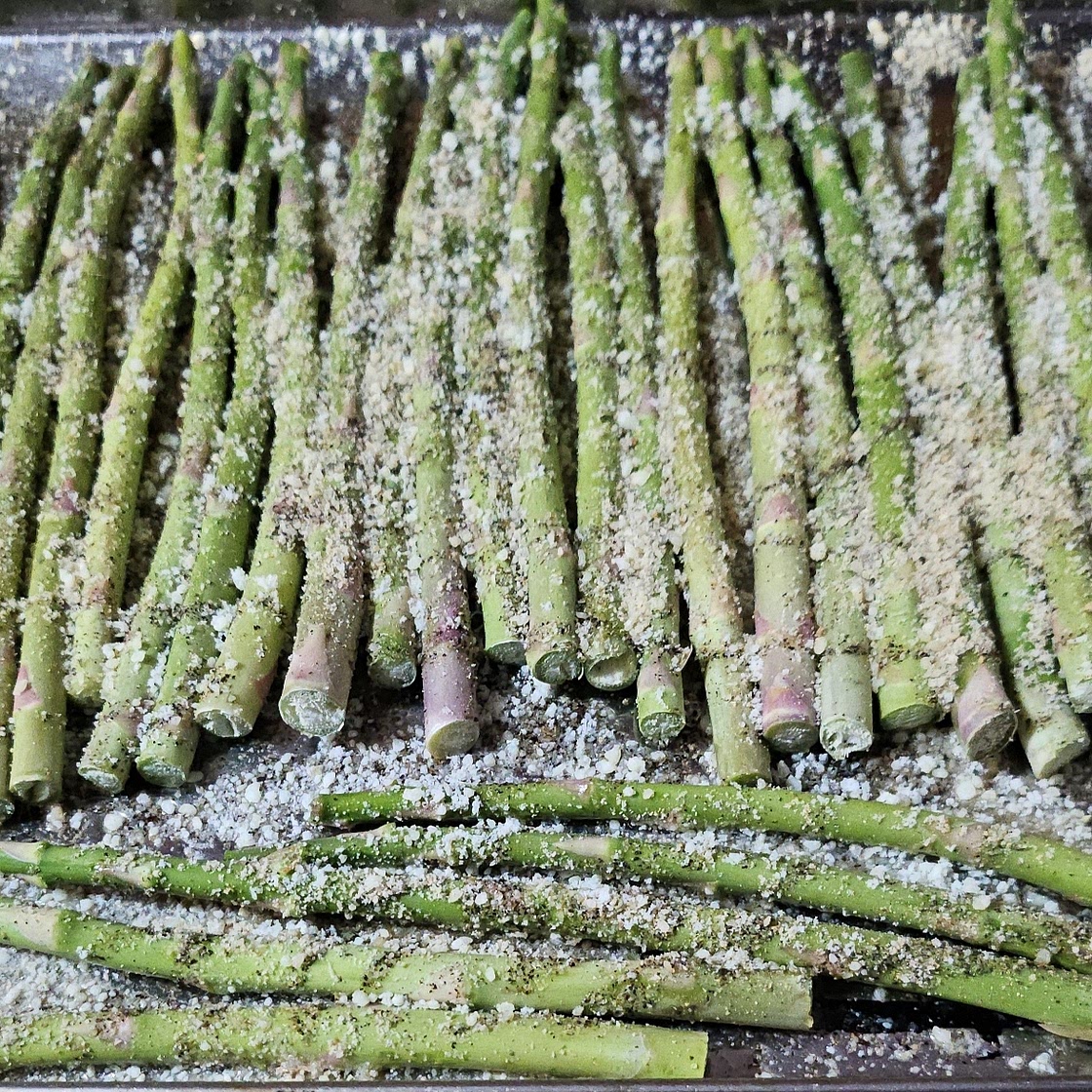 LEMON PARMESAN ROASTED ASPARAGUS