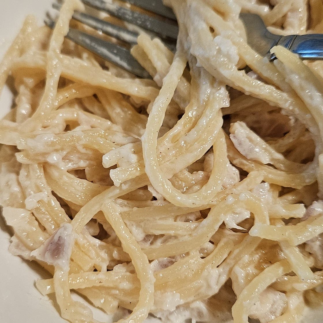 Pasta with Parmesan Cream