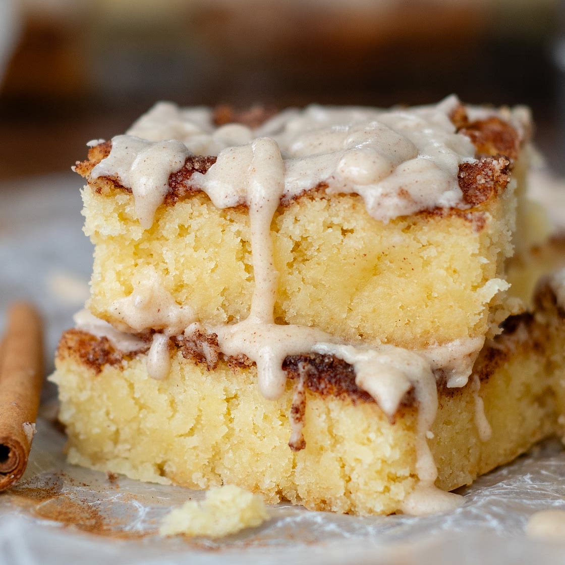 Gooey Frosted Snickerdoodle Bars Recipe
