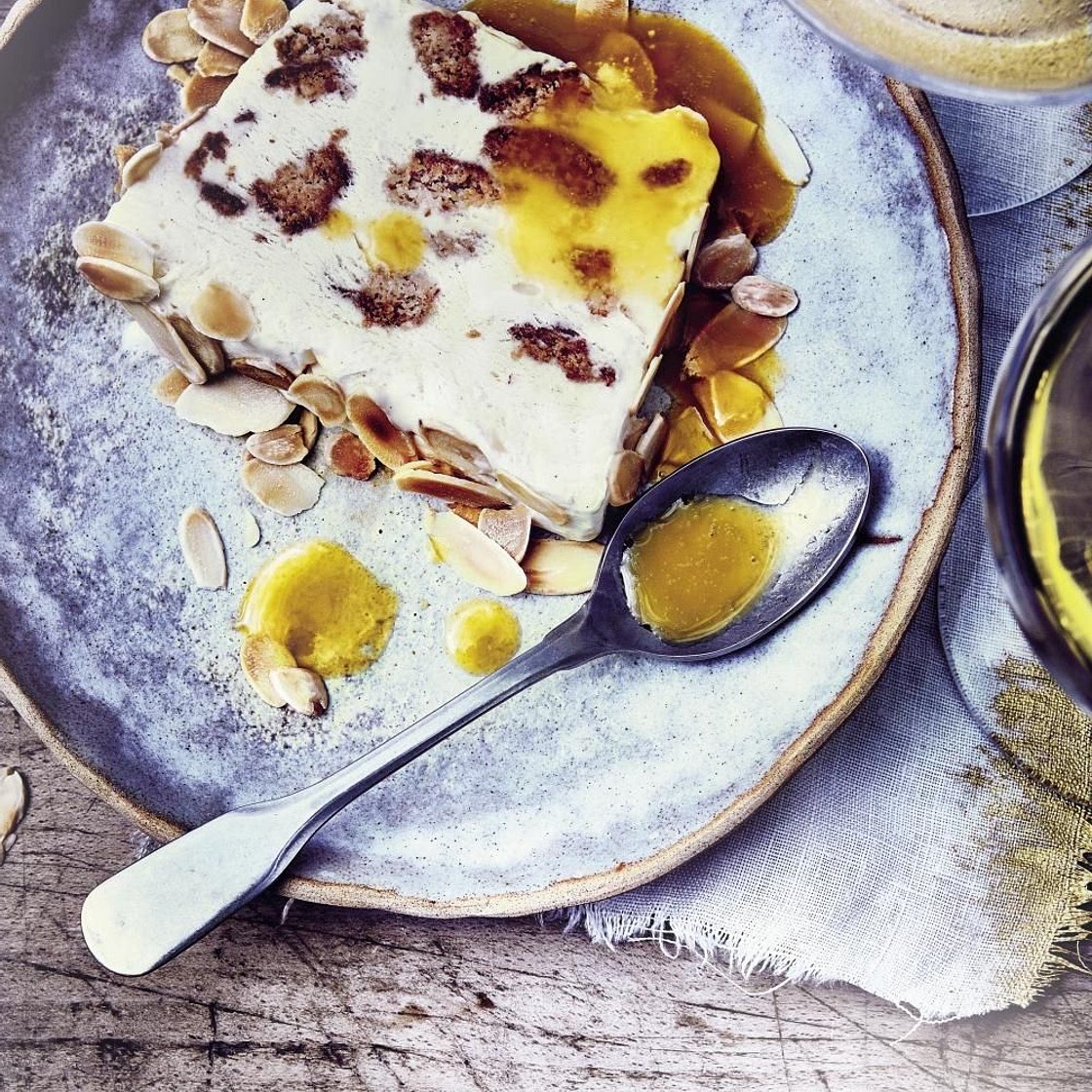 Semifreddo aux amarettis et amandes
